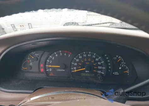 2004 Toyota Tundra Limited V8 z USA, uszkodzony, nr VIN 5TBDT48144S436990